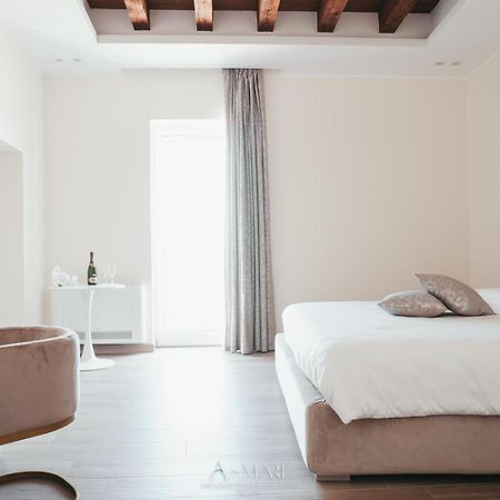 A-Mare Exclusive Rooms & Suites Tarento Exterior foto