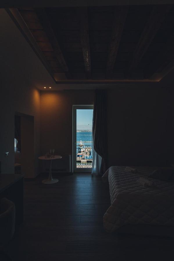 A-Mare Exclusive Rooms & Suites Tarento Exterior foto